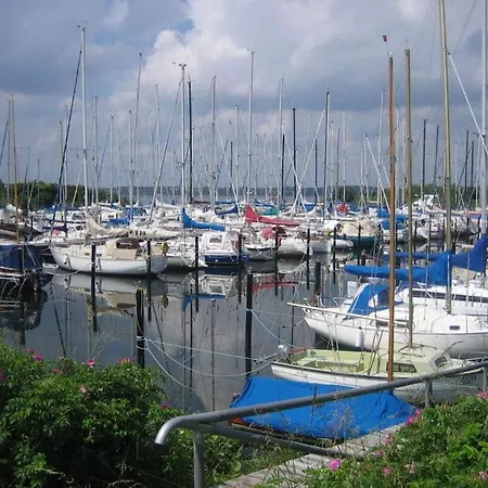 Дом отдыха Holnis Comfortable *